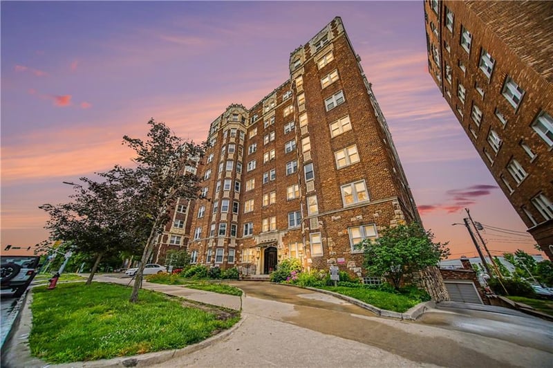 311 Emanuel Cleaver Blvd #401, Kansas City, MO 64112