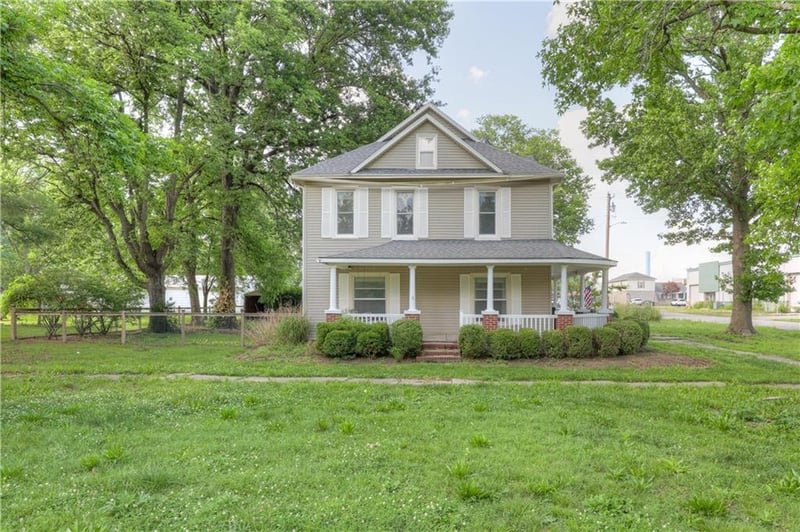 235 Minnesota Ave, Columbus, KS 66725