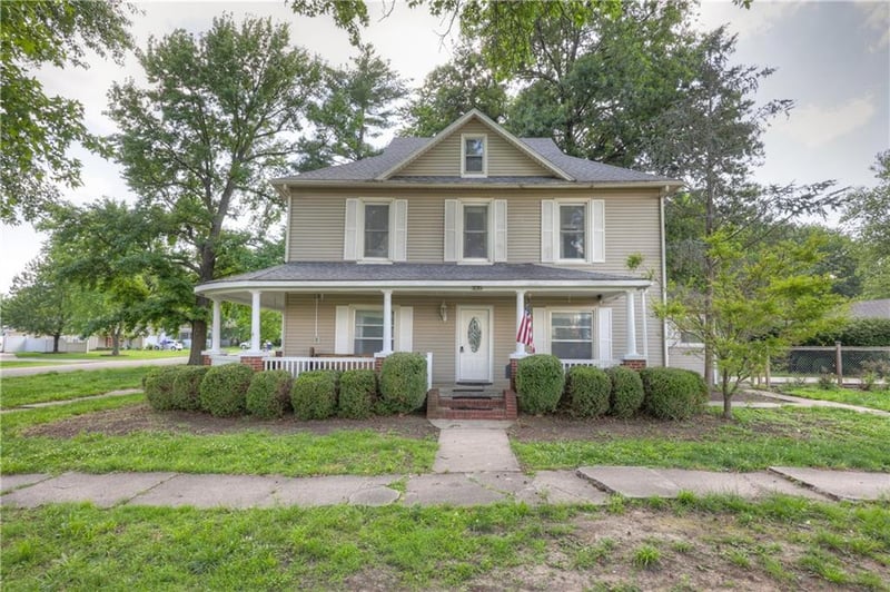235 Minnesota Ave, Columbus, KS 66725