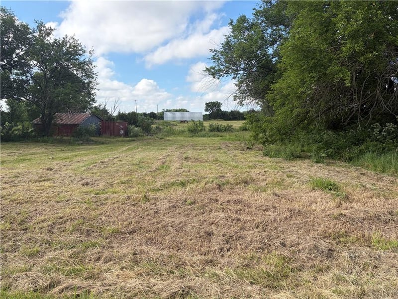 3384 Louisiana Ter, Ottawa, KS 66067