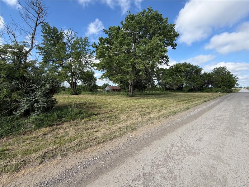 3384 Louisiana Ter, Ottawa, KS 66067