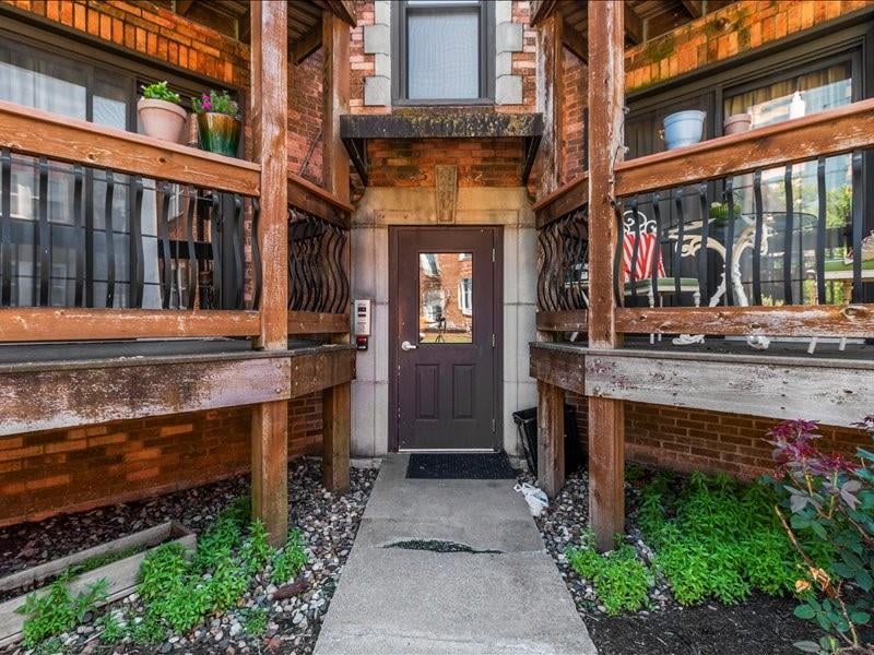 4542 Jarboe St #4, Kansas City, MO 64111