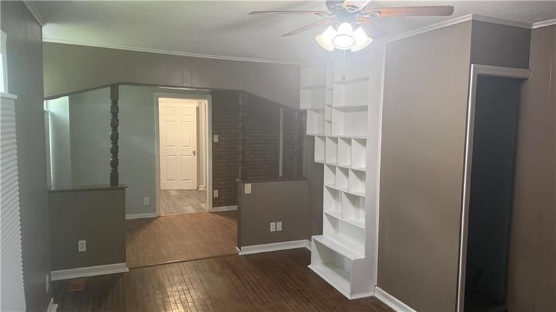 420 Farley Ter, Independence, MO 64053
