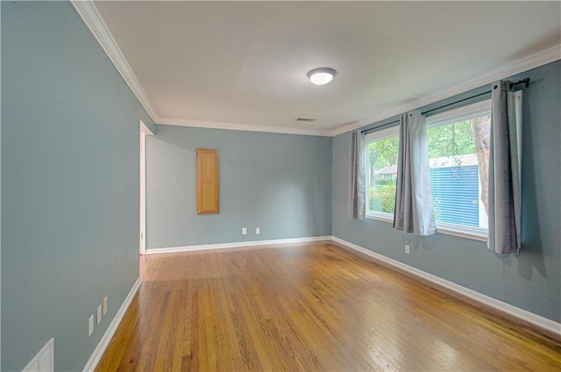 7628 Foster St, Overland Park, KS 66204