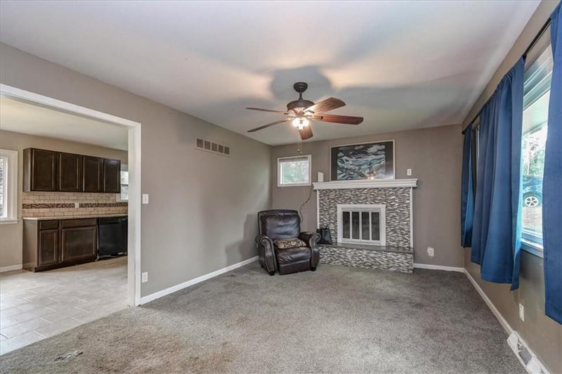 3035 Englewood Ter, Independence, MO 64052