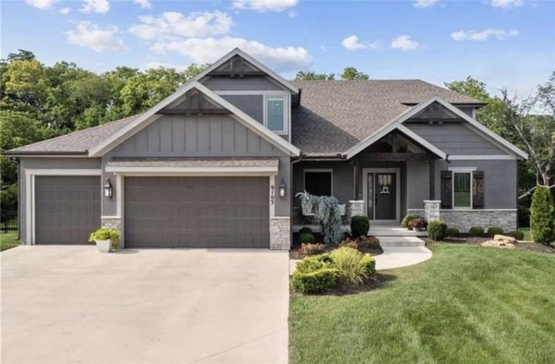 9103 SW 12th St, Lee's Summit, MO 64064