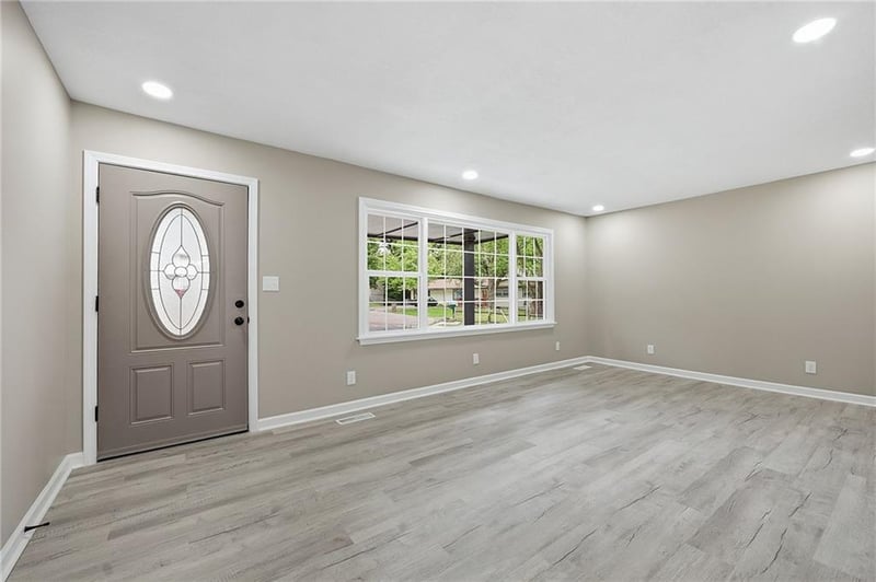 6725 Montana Ct, Kansas City, KS 66111