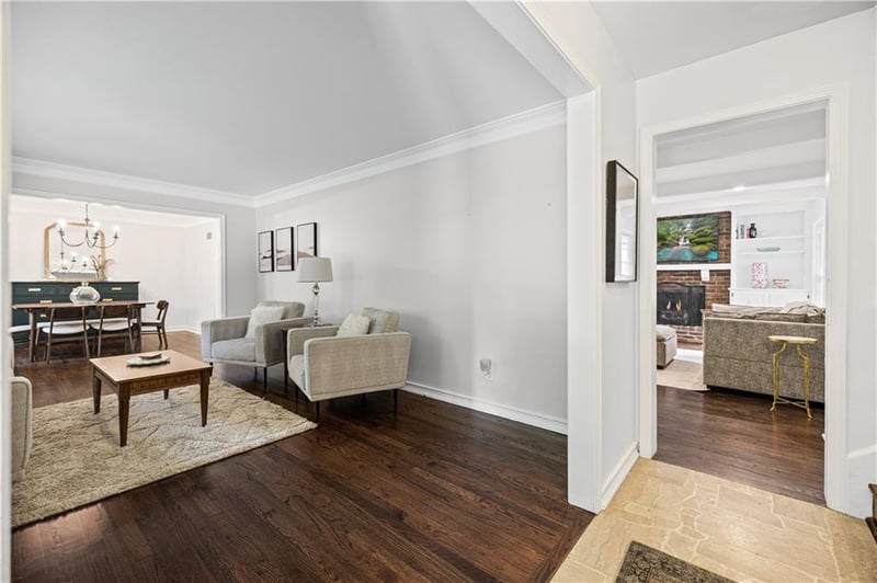 6300 W 101st Ter, Overland Park, KS 66212
