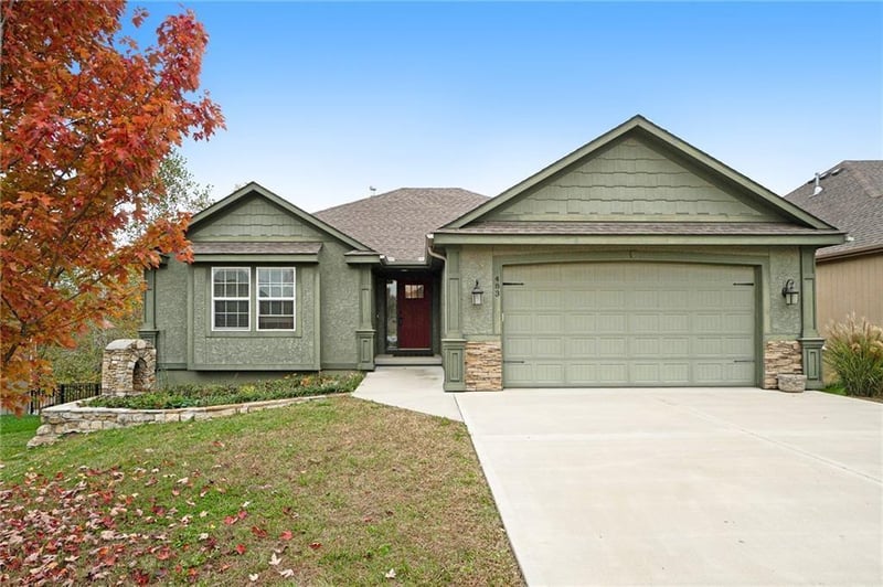 483 137th Pl, Bonner Springs, KS 66012