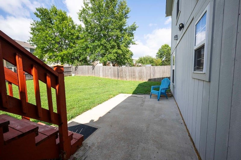 17584 W 111th Ter, Olathe, KS 66061
