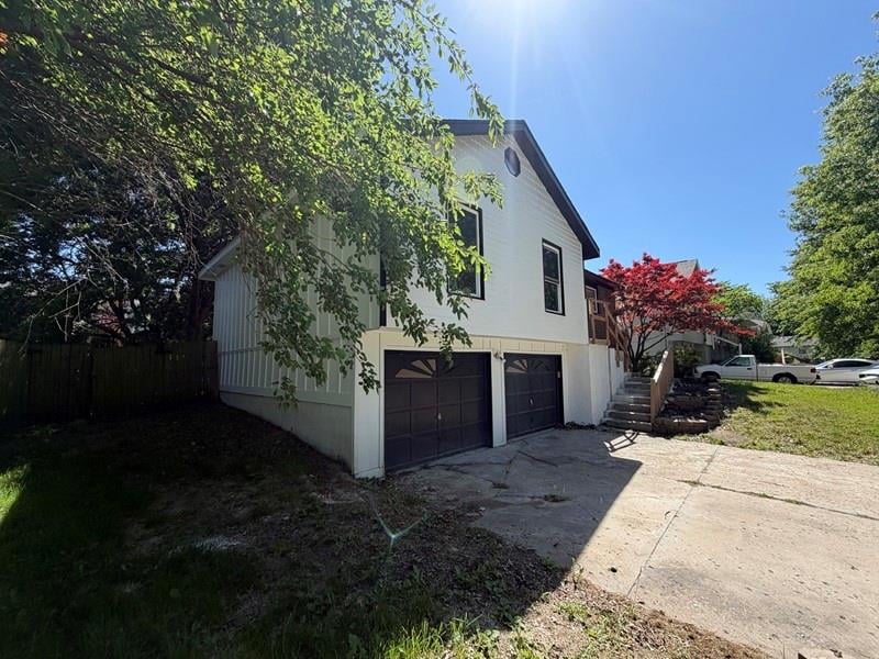 917 NE 108th Ter, Kansas City, MO 64155