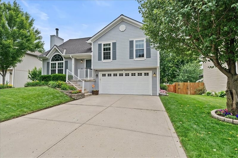11027 Mckinley Ave, Kansas City, MO 64157