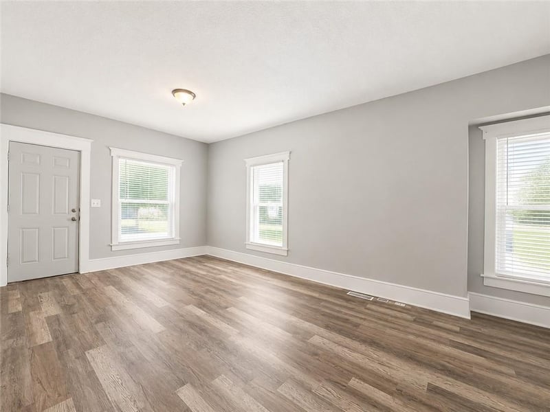 4546 Benton Ave, Kansas City, MO 64130