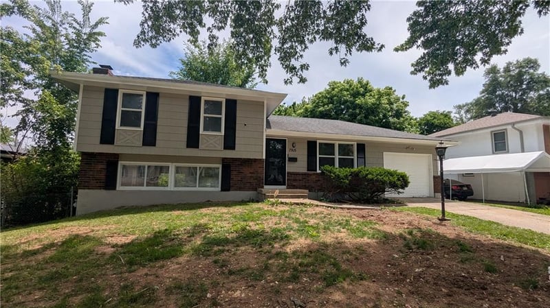 7915 117 Ter, Kansas City, MO 64134