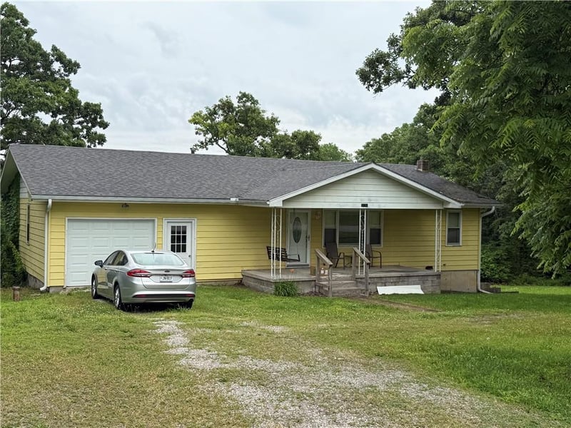32792 Mm Hw, Warsaw, MO 65355