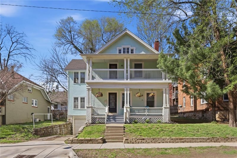 1116 41st Ter, Kansas City, MO 64111
