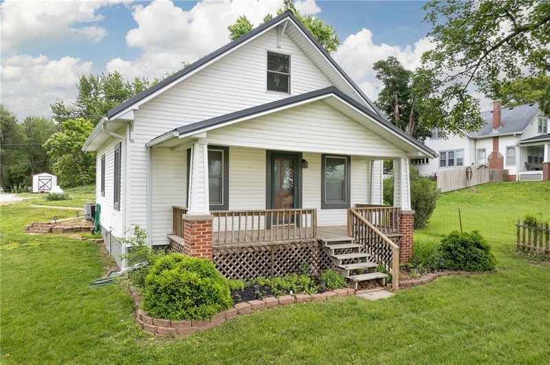 807 Grand Dd Hw, Faucett, MO 64448