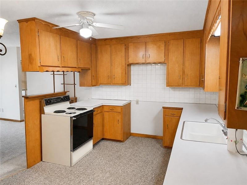 511 Broad St, Warrensburg, MO 64093