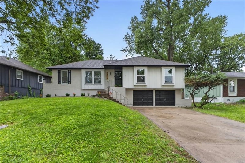 8313 E 104th St, Kansas City, MO 64134