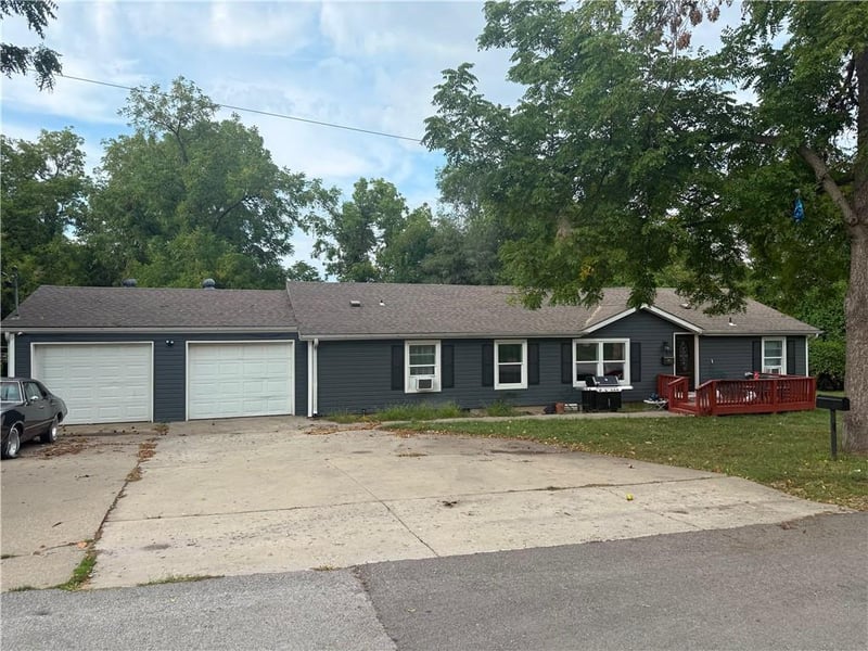 850 Woodend St, Kansas City, KS 66103