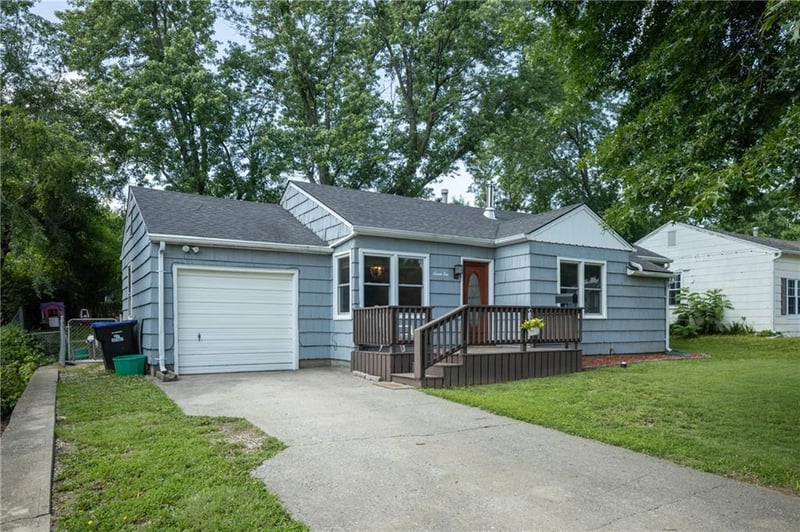 710 Broad St, Warrensburg, MO 64093