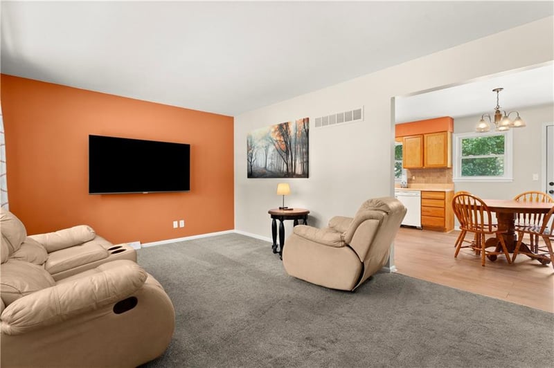 121 Moore St, Blue Springs, MO 64014