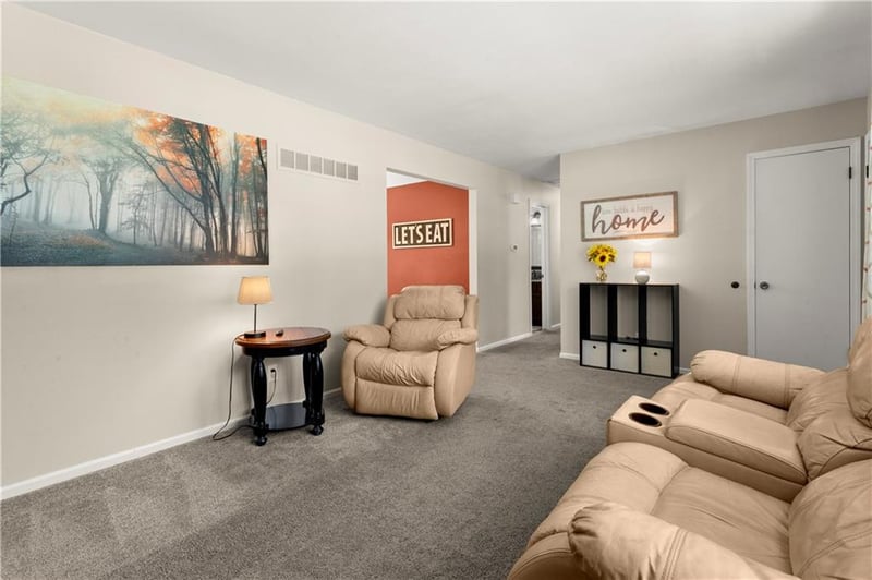 121 Moore St, Blue Springs, MO 64014