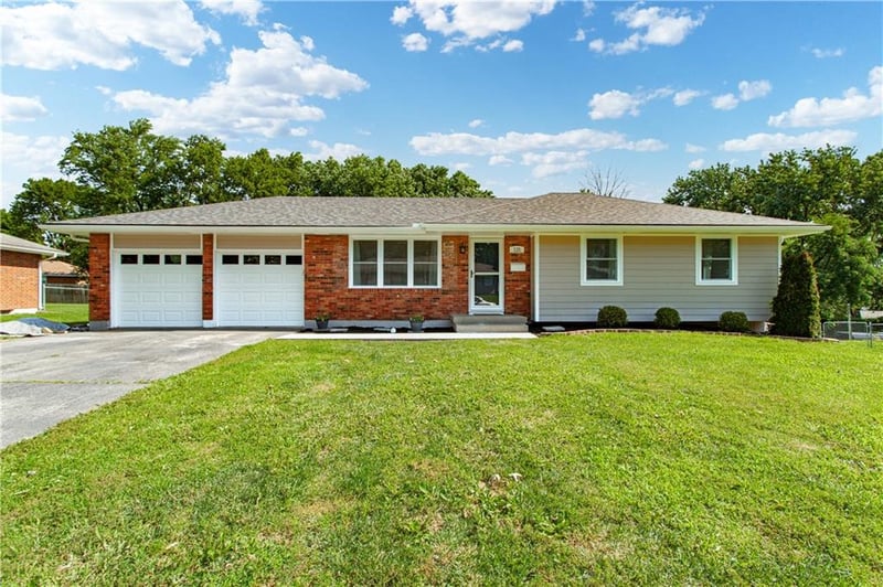 121 Moore St, Blue Springs, MO 64014