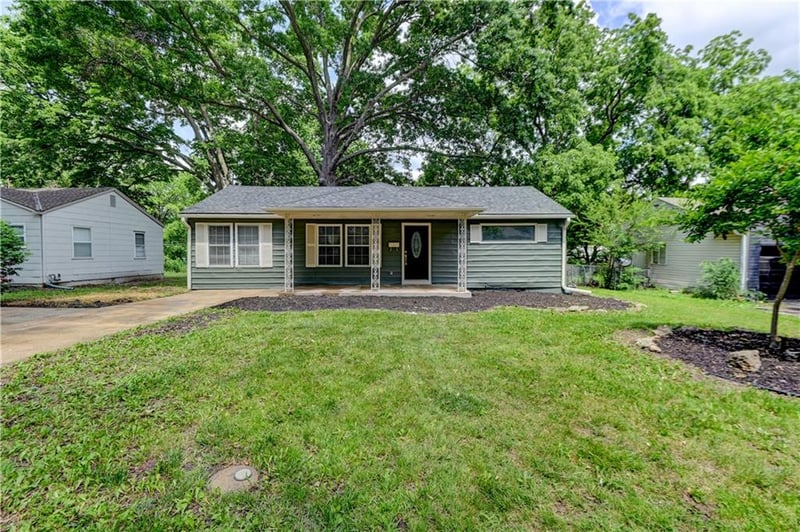 6314 149th St, Grandview, MO 64030