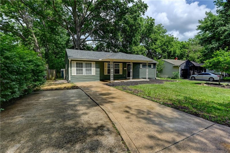 6314 149th St, Grandview, MO 64030