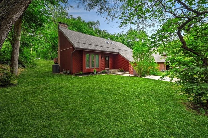 2501 Olde Creek Ct, Leavenworth, KS 66048