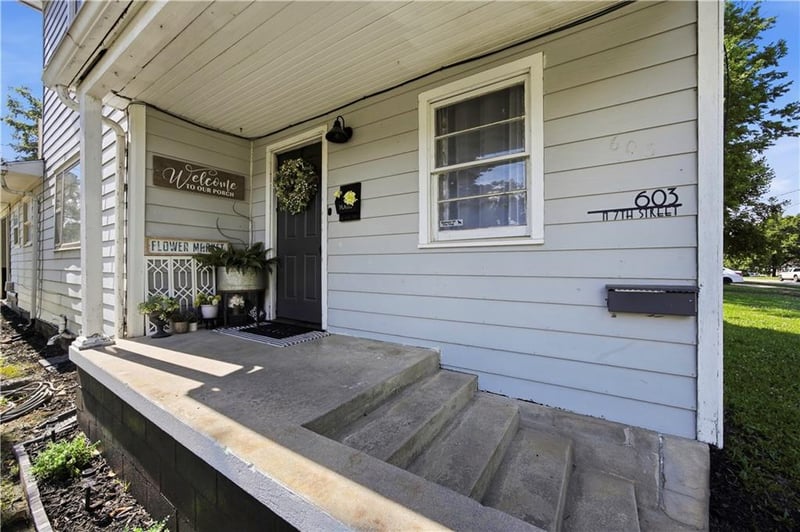 603 N 7th St, Neodesha, KS 66757