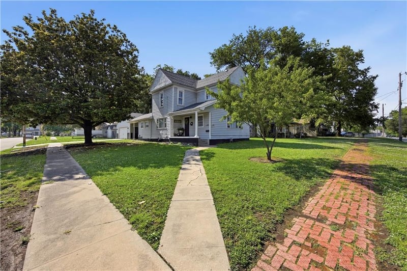 603 N 7th St, Neodesha, KS 66757