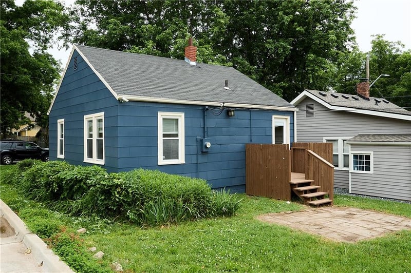 115 E 80th Ter, Kansas City, MO 64114