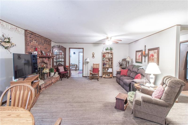 403 Chestnut St, Holden, MO 64040