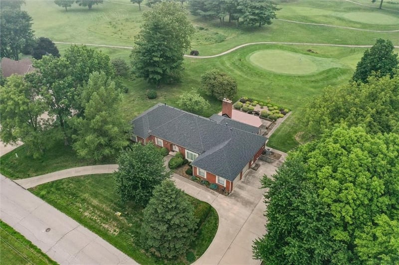 1406 Golf Club Dr, Richmond, MO 64085
