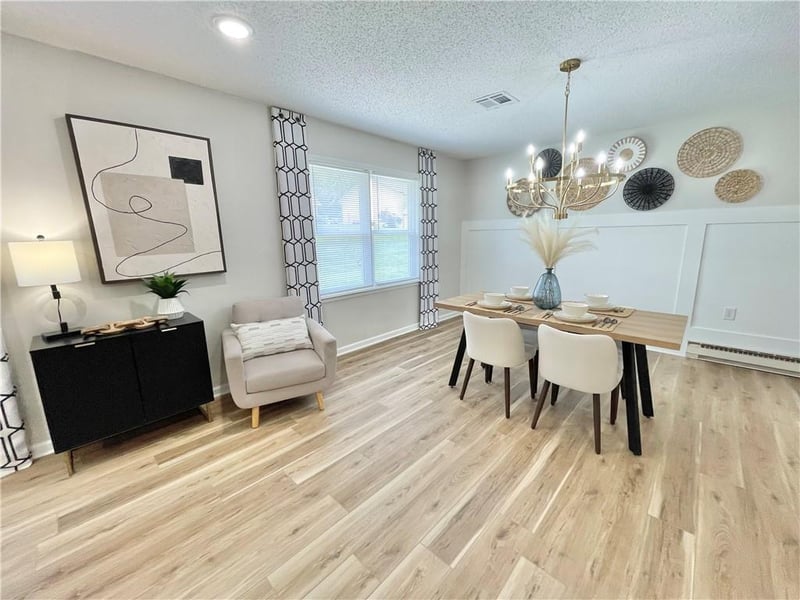18826 Sunrise Dr, Belton, MO 64012