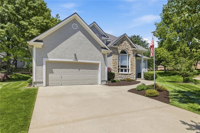 15606 W 79th Ter, Lenexa, KS 66219