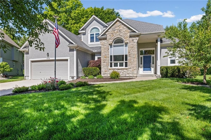 15606 W 79th Ter, Lenexa, KS 66219