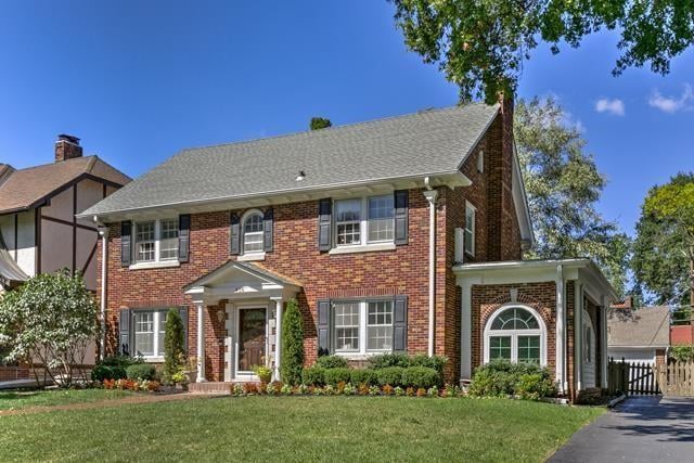 414 68th Ter, Kansas City, MO 64113