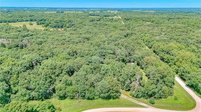 305 600th Rd, Warrensburg, MO 64093