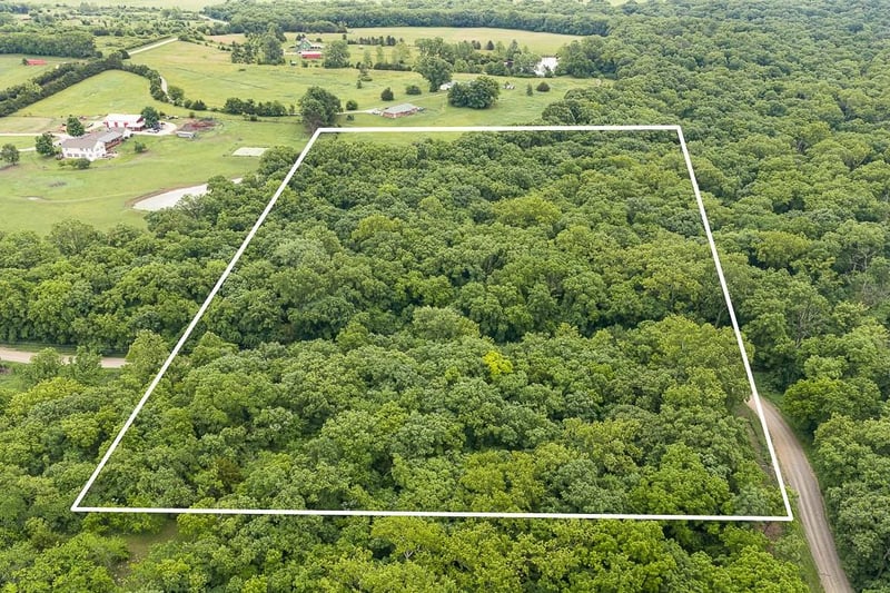00000 Wild Horse Rd, Lawrence, KS 66044