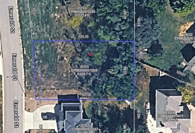 20755 Emerald St, Spring Hill, KS 66083
