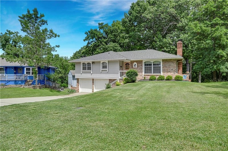 5131 Goodman Ln, Overland Park, KS 66202