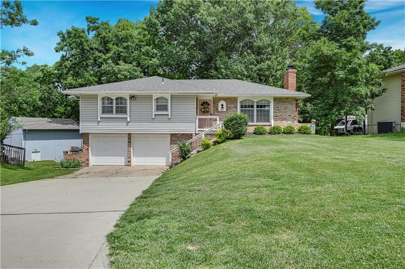 5131 Goodman Ln, Overland Park, KS 66202