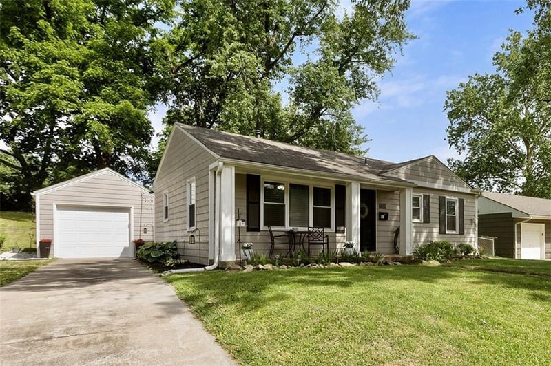 5313 N Euclid Ave, Kansas City, MO 64118