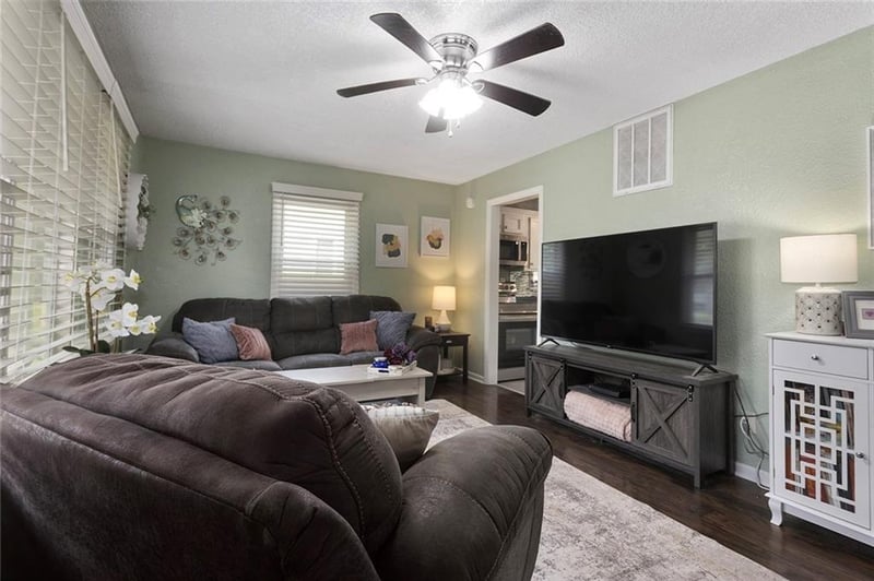 5313 N Euclid Ave, Kansas City, MO 64118