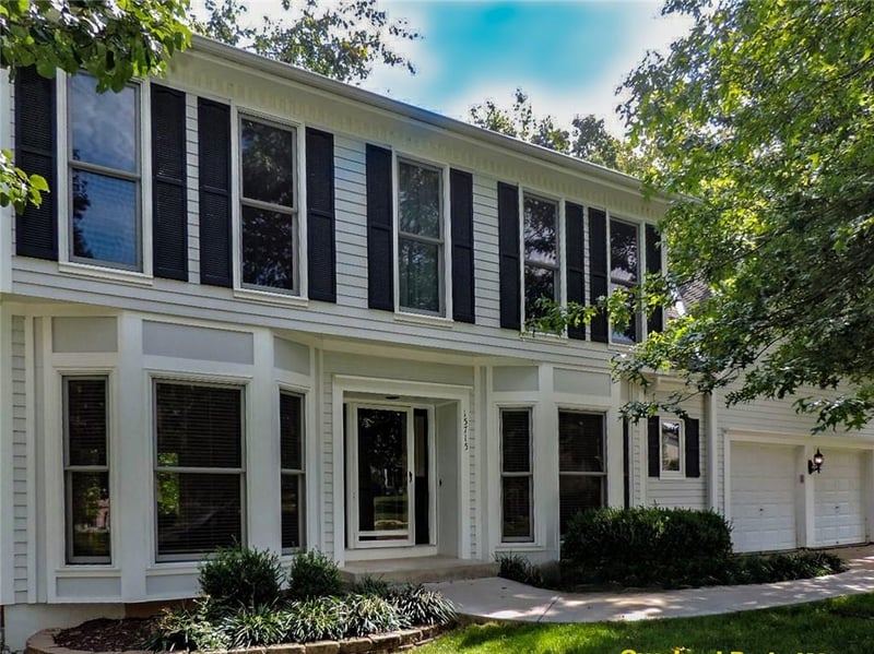 15715 Beverly St, Overland Park, KS 66223