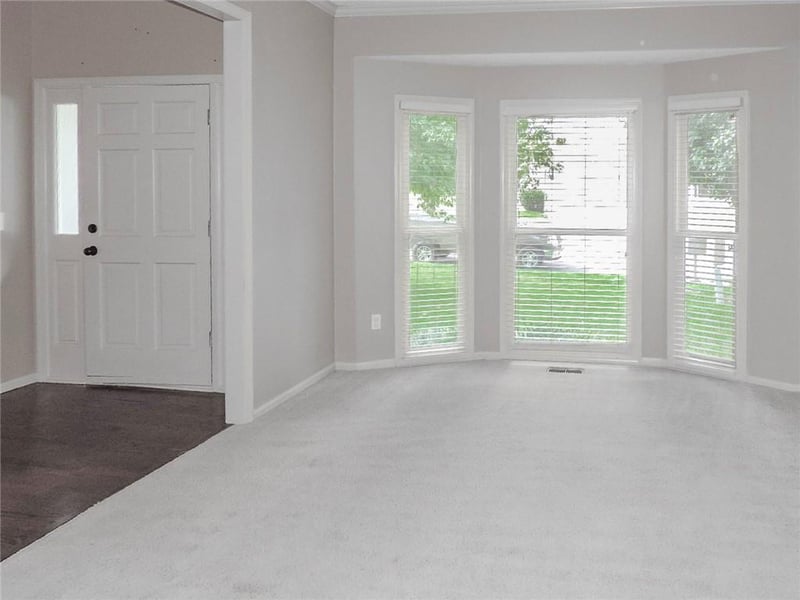 15715 Beverly St, Overland Park, KS 66223
