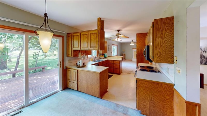 11719 W 54th St, Shawnee, KS 66203